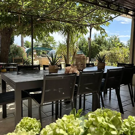 A L'orée Des Vignes 4*